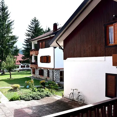 Casa Rosa * Pescasseroli